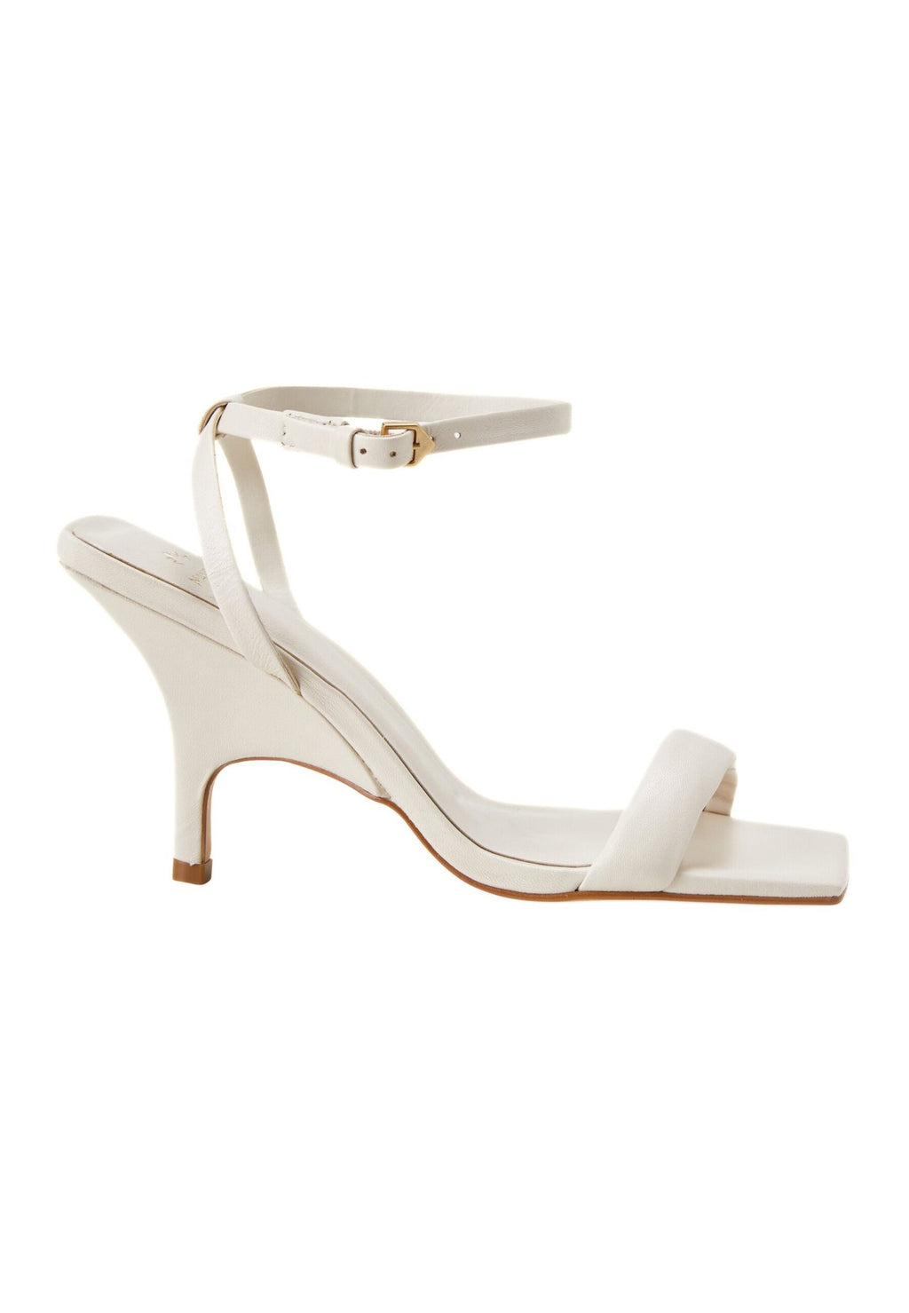 7. Side view of Mangará Cortiça off white high heel sandal with stiletto heel and open toe