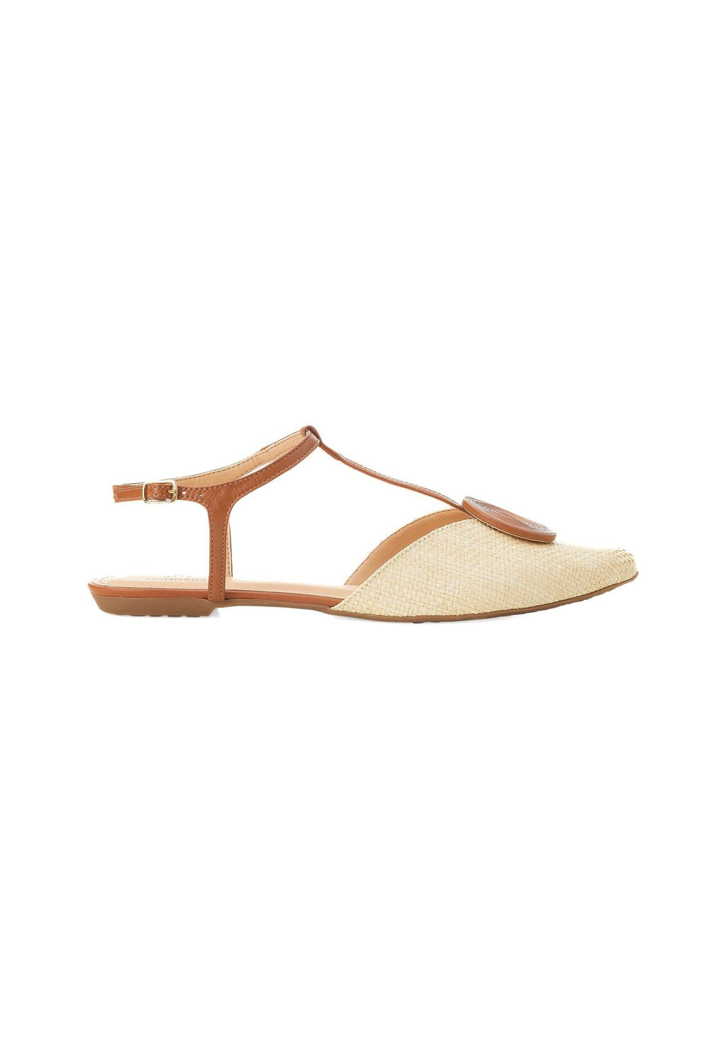 6. Close-up of Mangará Acerola women's sandals in natural color with brown accents, worn with beige skirt