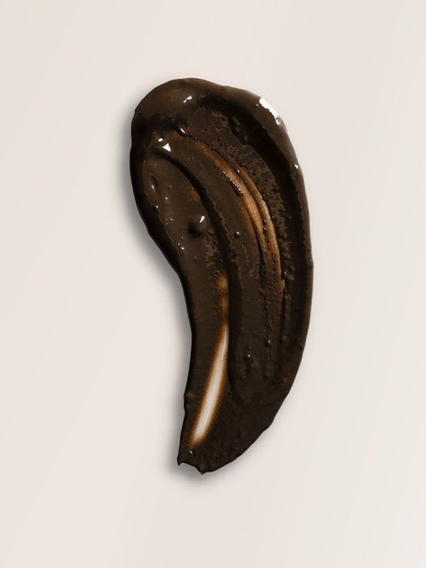 3. Close-up of Magrada Firming Algae Body Mask texture, showing rich therapeutic mud