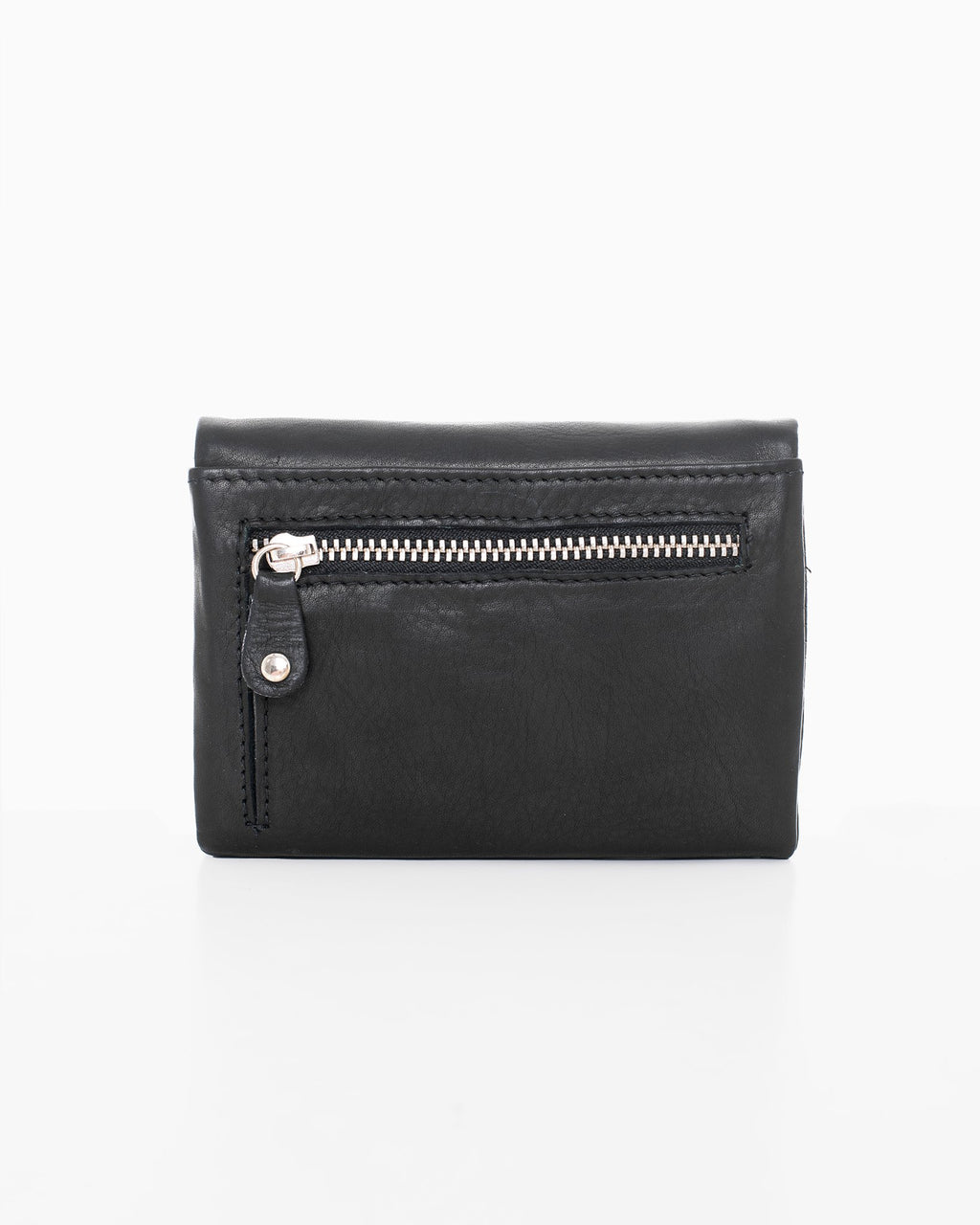 2. Nabo NK304 black leather wallet, back view highlighting zippered coin pocket and secure snap button