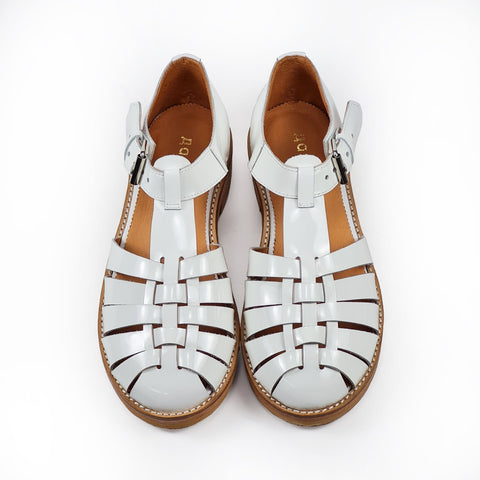3. Studio shot of Daz Studio's white leather fisherman sandals, featuring strap-covered front and silver-tone buckle