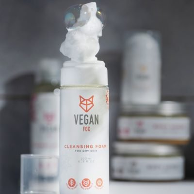 3. Vegan Fox Cleansing Foam bottle with foam on top, 200 ml, for dry skin, in bathroom setting