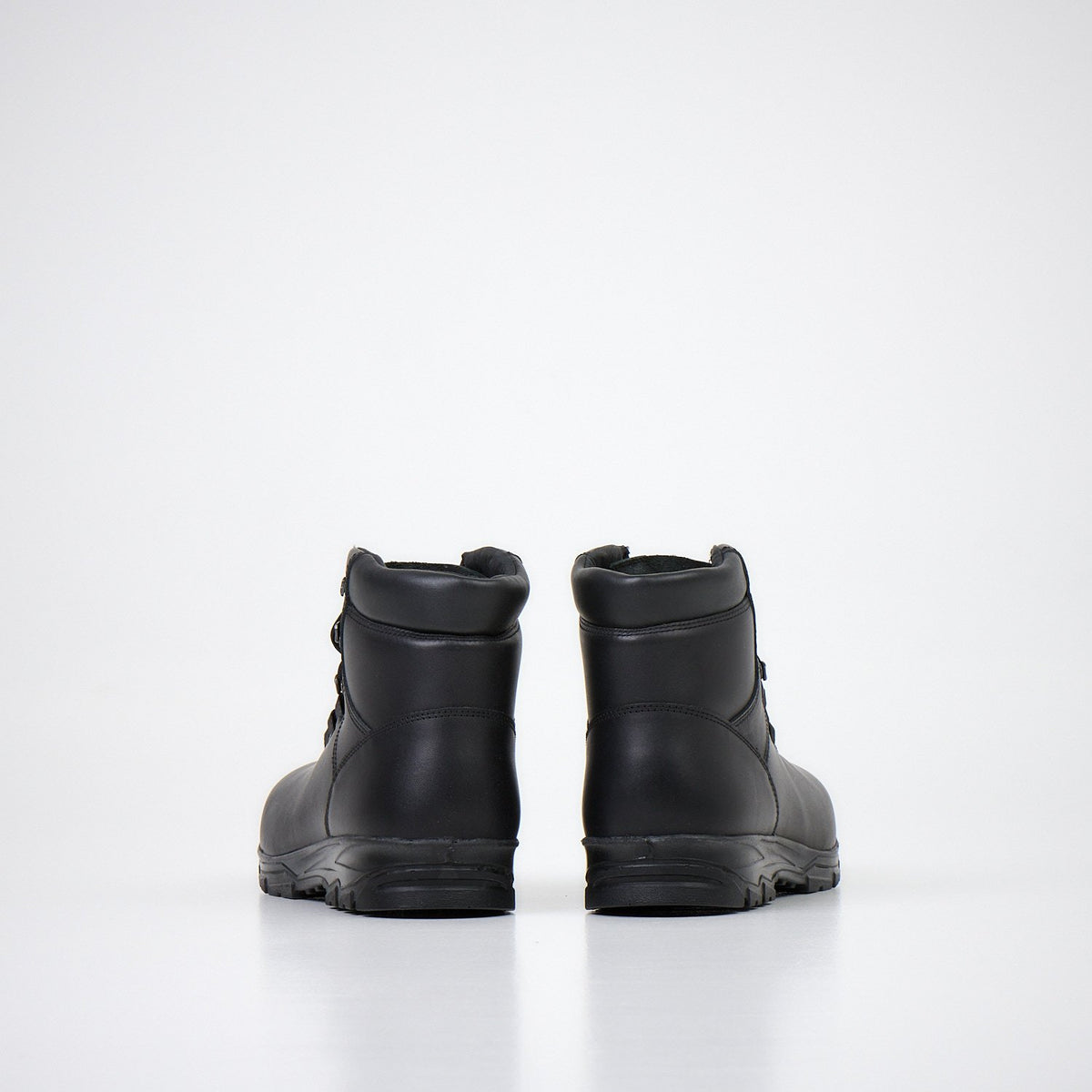 5. Back view of Samelin 604278100 waterproof boots in black, emphasizing durable construction and PU sole
