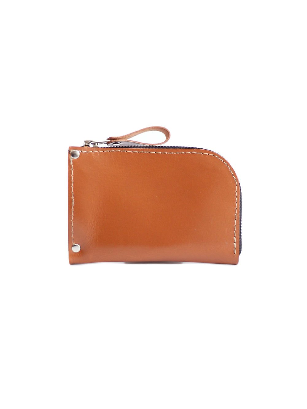 1. TOKS VISOKS WEDNESDAY Wallet in caramel leather, studio shot showing compact design and zipper detail