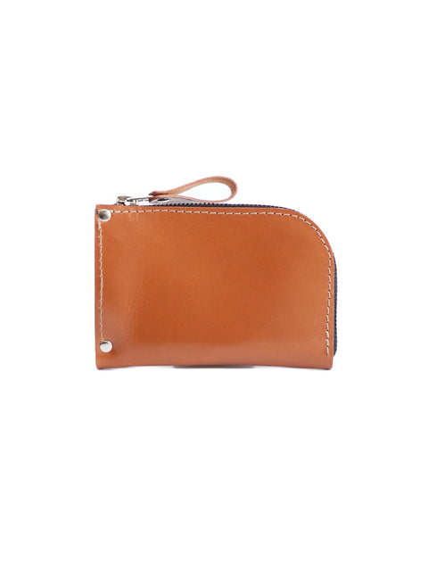 1. TOKS VISOKS WEDNESDAY Wallet in caramel leather, studio shot showing compact design and zipper detail