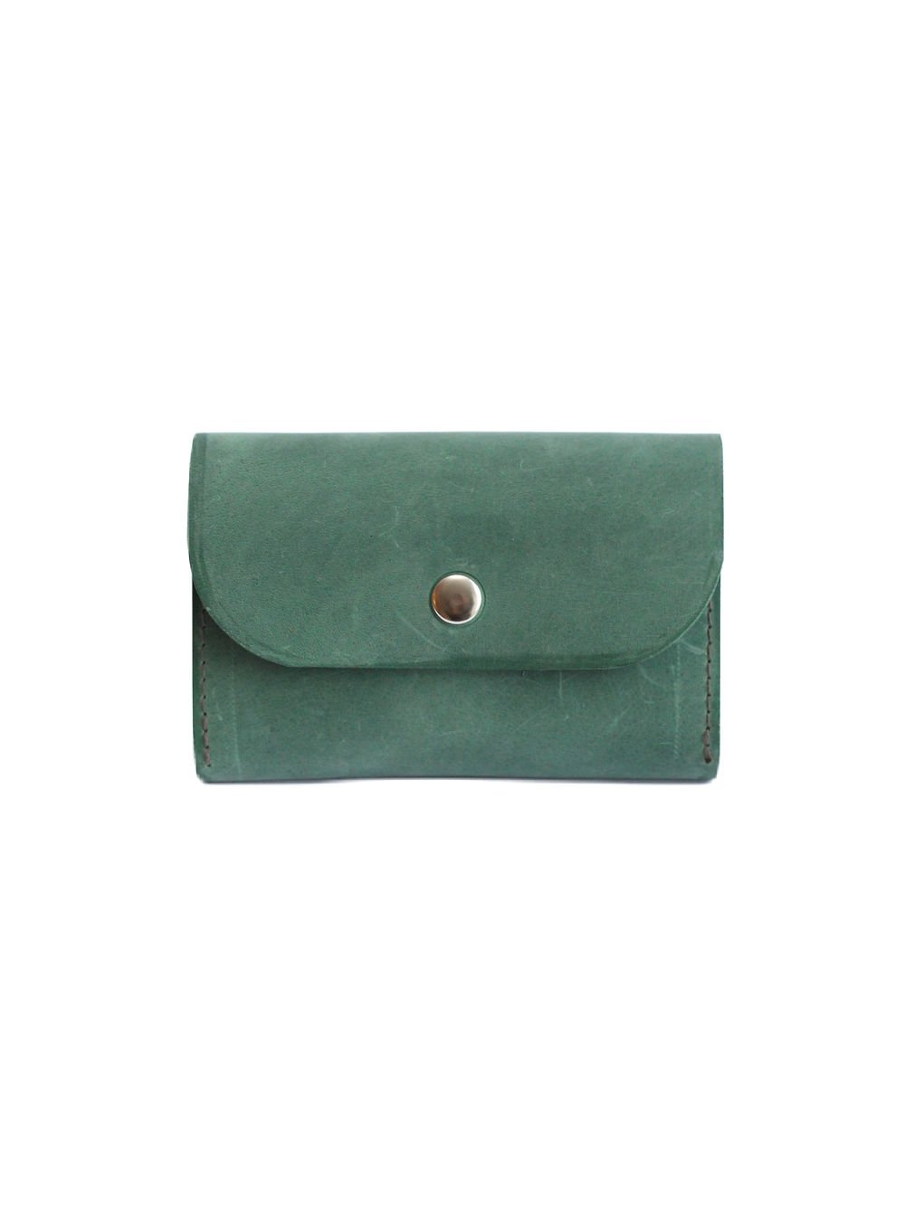 1. TOKS VISOKS FRIDAY Wallet in green recycled leather, studio shot showing front view with button closure