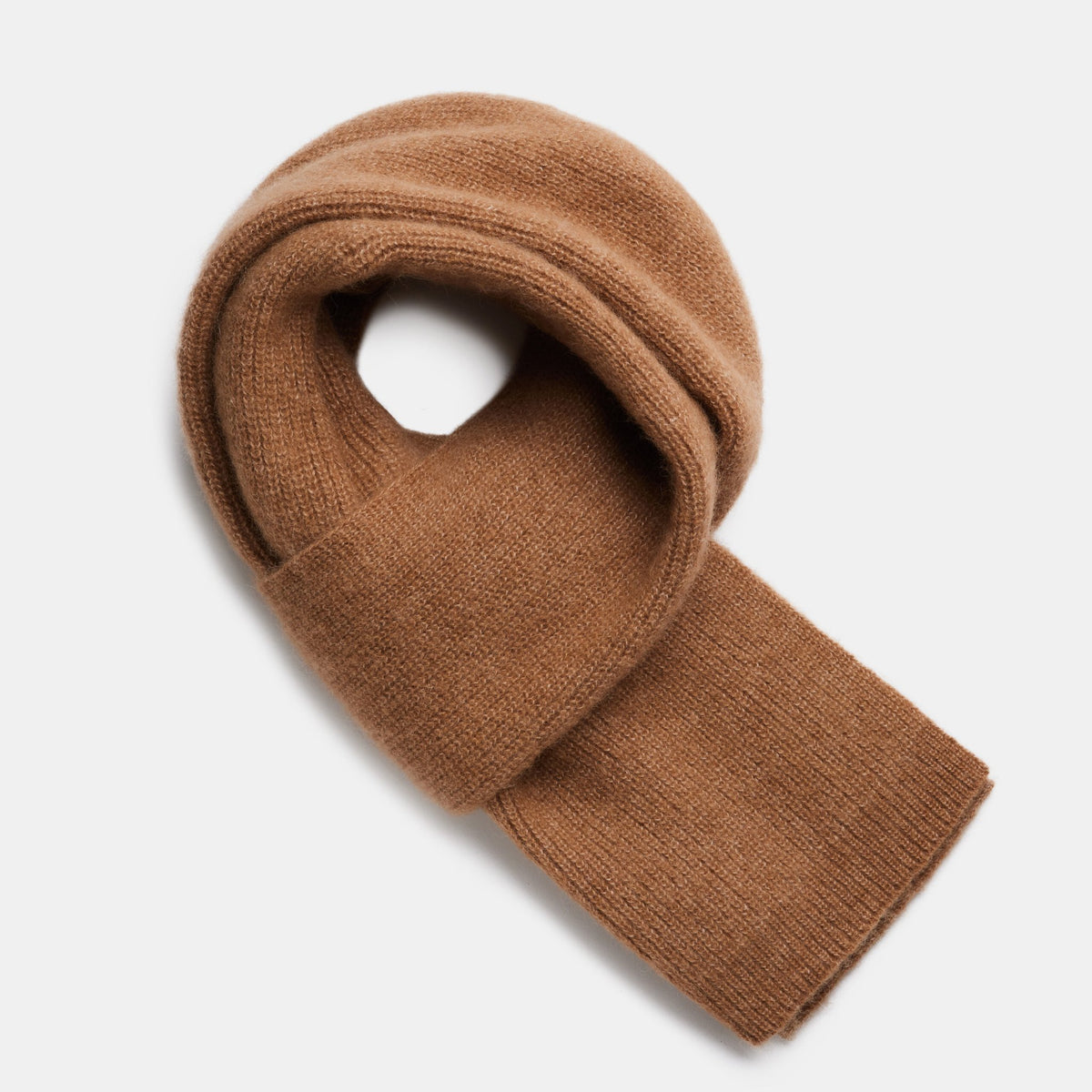 22. Flat lay of camel Alpaka Fisherman's Rib scarf showing texture and design