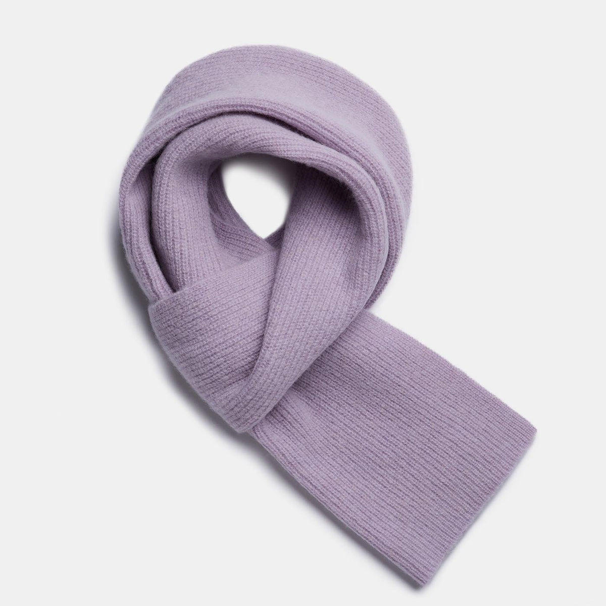 19. Flat lay of lily Alpaka Fisherman's Rib scarf showing texture and design