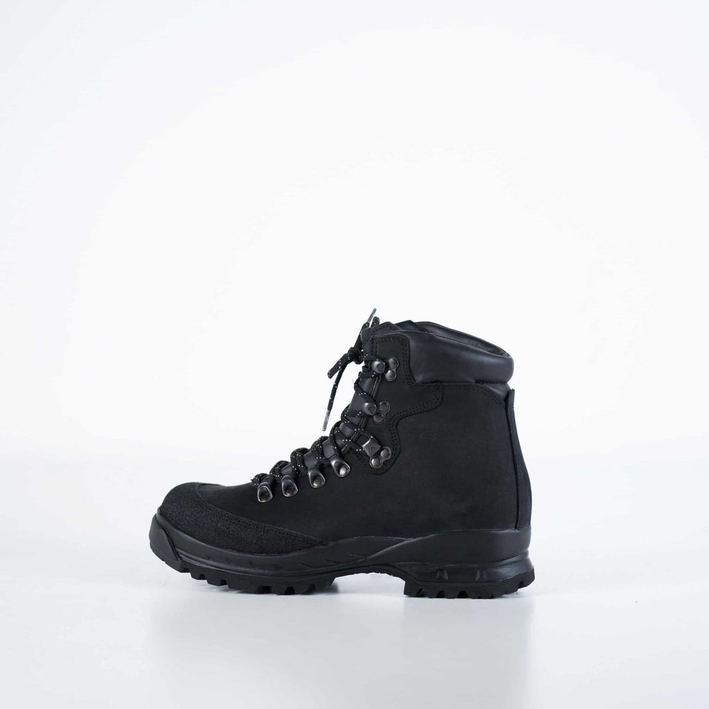 6. Left side view of Samelin 553P black hiking boots, featuring waterproof nubuck leather and robust build