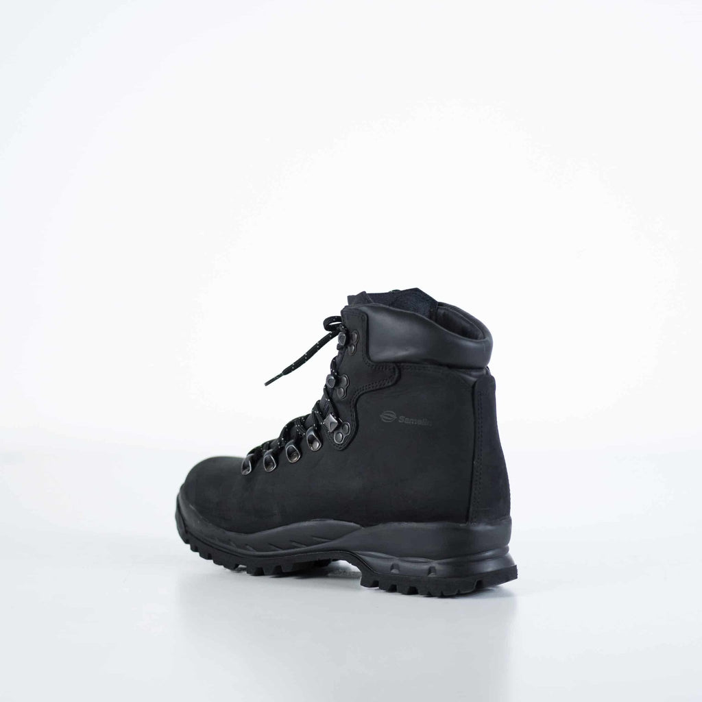 2. Samelin 5531 black hiking boot showing back angle, highlighting Vibram sole in studio