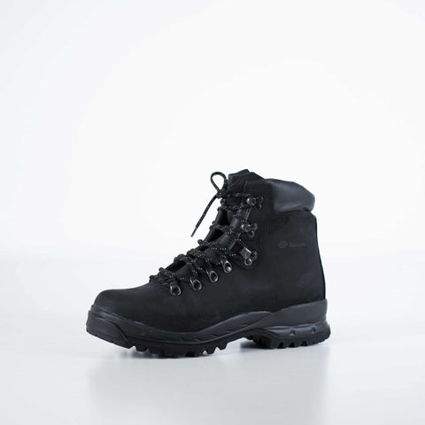 1. Samelin 5531 black hiking boot in waterproof nubuck leather, side view in studio setting