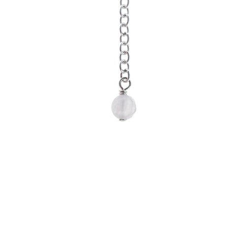 5. Close-up of rose quartz stone on silver chain from New Vintage by Kriss anklet