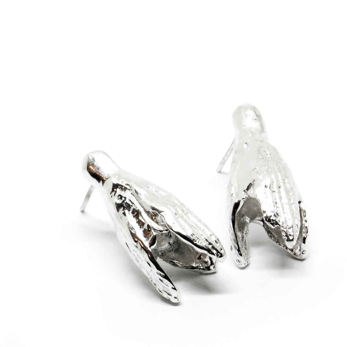 3. Close-up of Agnes Veski Jewellery SPRING Snowdrops silver earrings, highlighting intricate handcrafted details