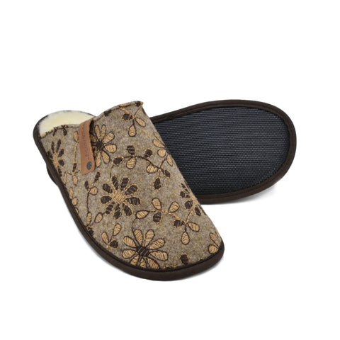 3. Omaking Jugu Slippers showing floral pattern and rubber outsole, side and bottom view