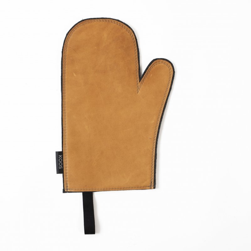 3. Camel brown leather oven mitten with black cotton hook and KOOS label, displayed on white background