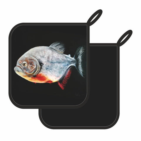 1. Katrin Valgemäe pot holder featuring a realistic fish painting inspired by Goya, with a dark background and polyester material, 20x20 cm