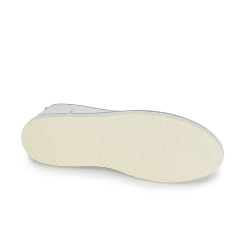 4. Close-up of the EVA rubber outsole of OmaKing Kuutsid Shoes in white, emphasizing lightweight construction