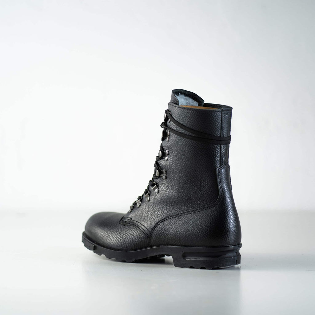 4. Studio shot of M77 Norwegian Combat Boots by Samelin in black leather, angled side view