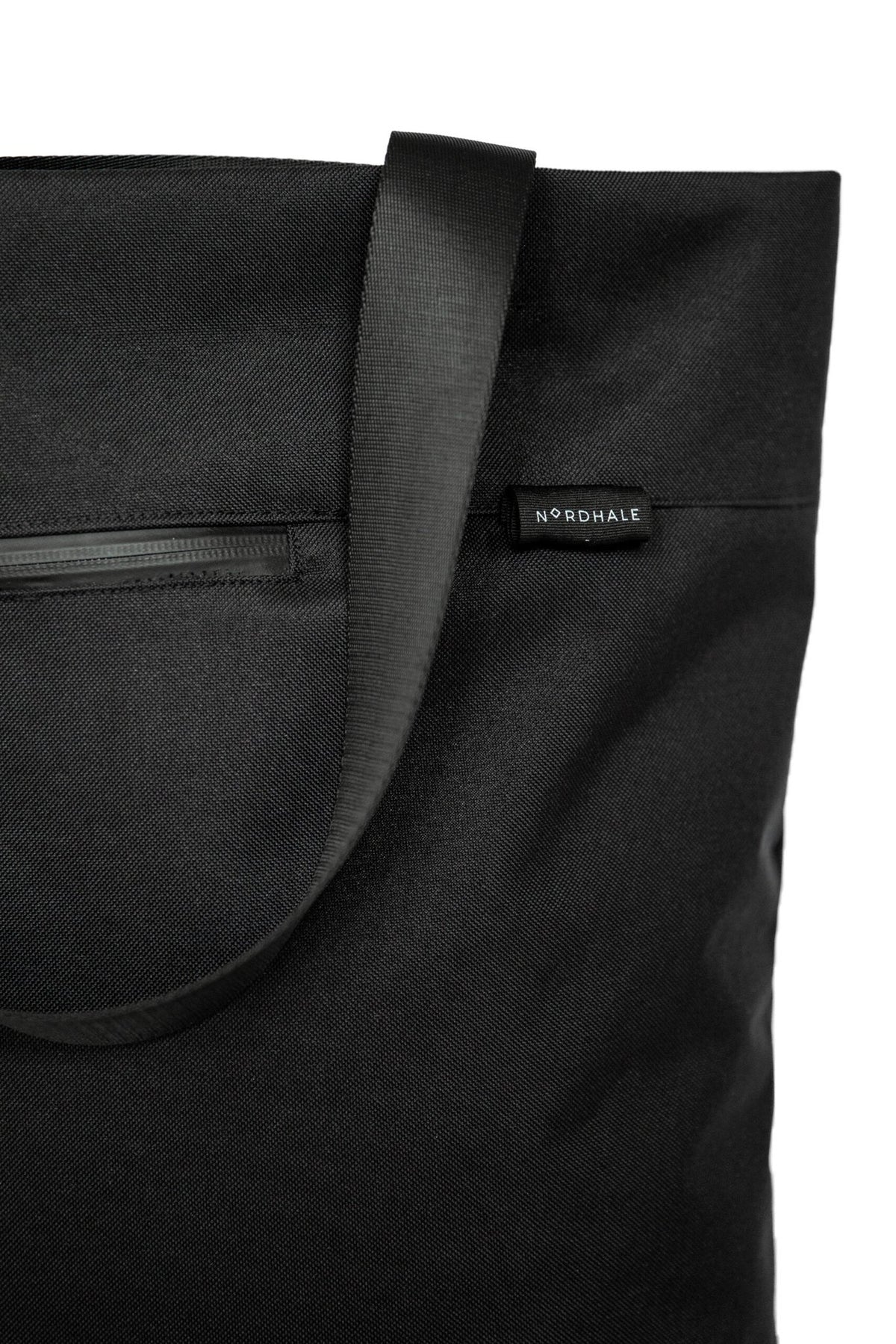 5. Close-up of Nordhale VIK Tote Bag highlighting handle and fabric texture