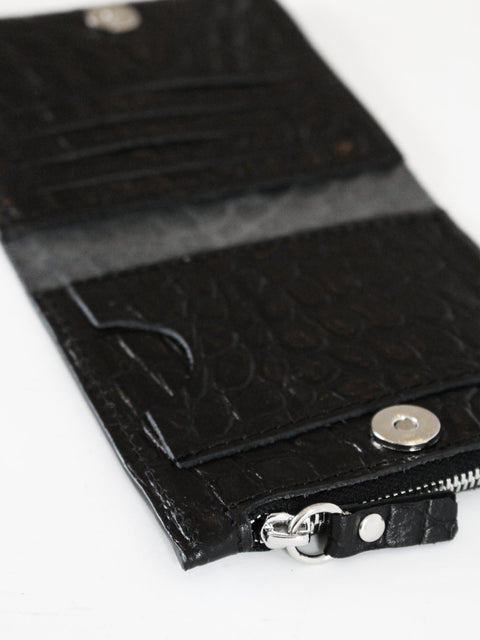 4. Close-up of Lava flow Classic Leather Wallet MINI TAAL in Black Croco, focusing on zipper and button details