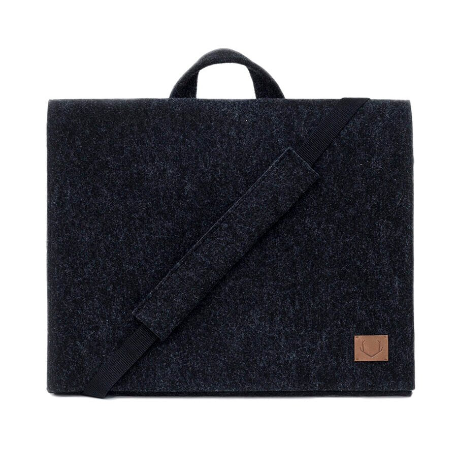 2. Nordhale black briefcase Hjo with adjustable shoulder strap, shown in studio