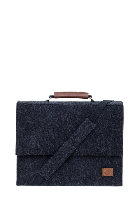 4. Close-up studio shot of black Nordhale Briefcase Sören with shoulder strap and handle