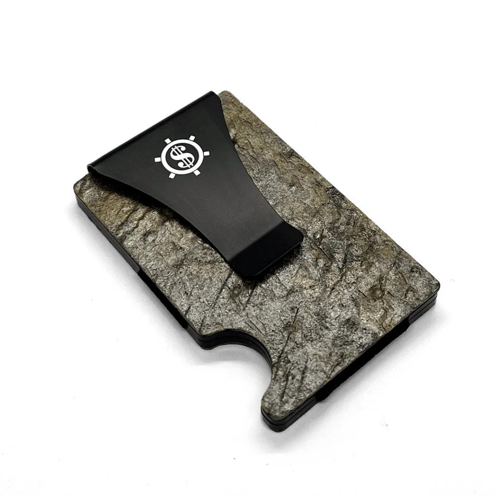 4. Pime Kõrb cardholder with black money clip and slate stone texture on white background