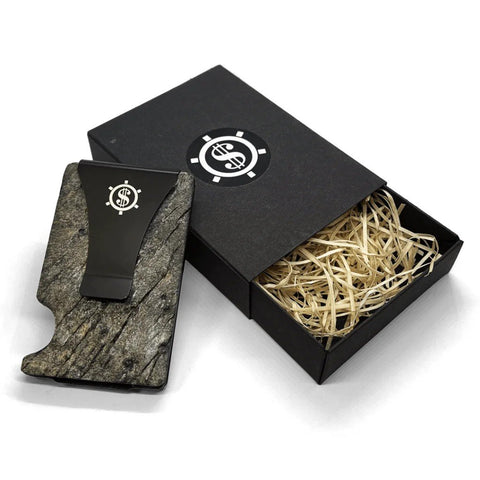 3. Pime Kõrb cardholder with money clip in slate stone and black packaging with straw filling