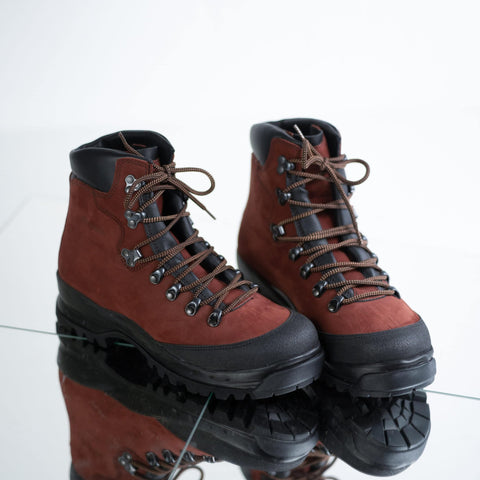 1. Pair of Samelin 553P Rosso Aragosta hiking boots in waterproof nubuck leather, shown on reflective surface