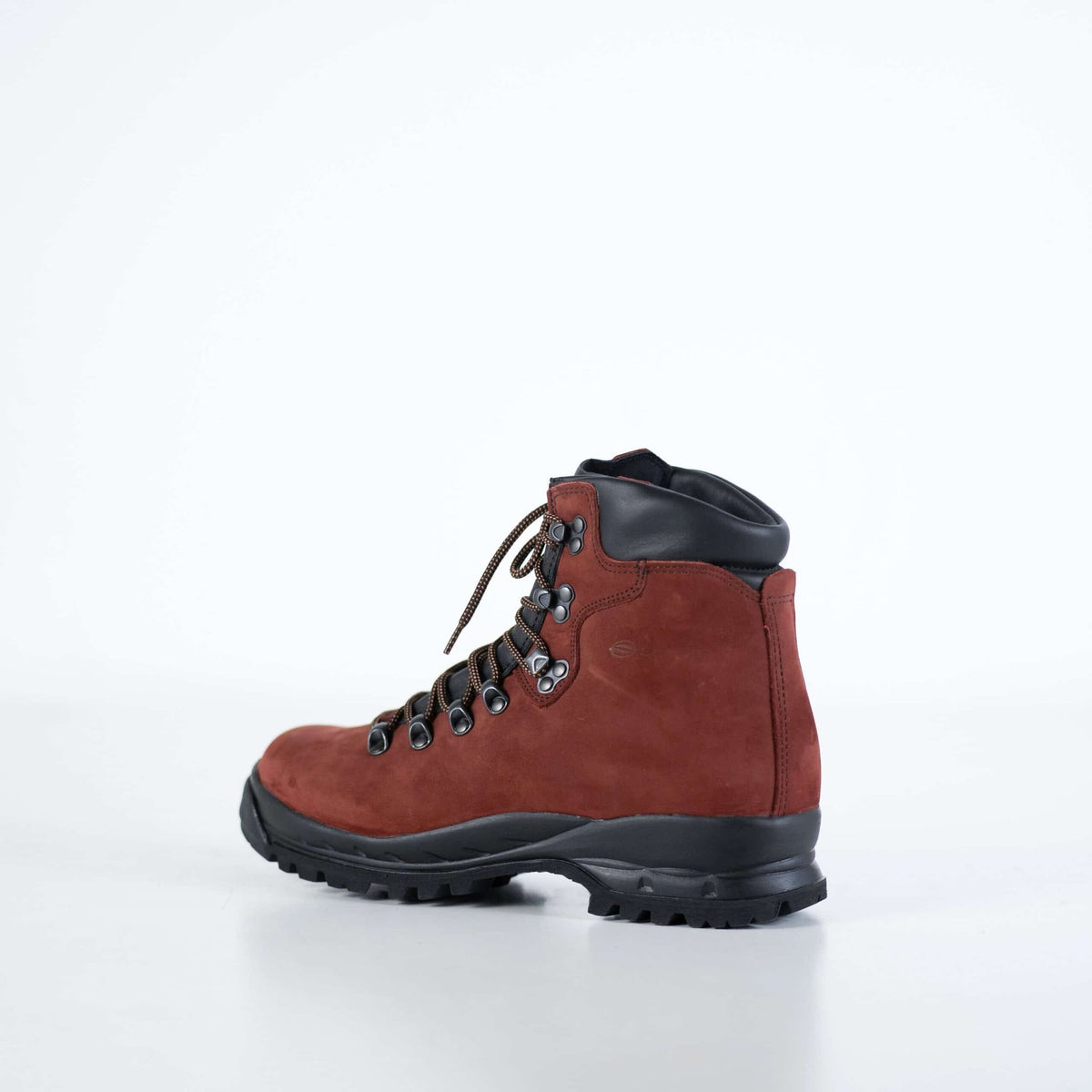 2. Side view of Samelin 5531 Rosso Aragosta hiking boots in red nubuck leather with black Vibram sole