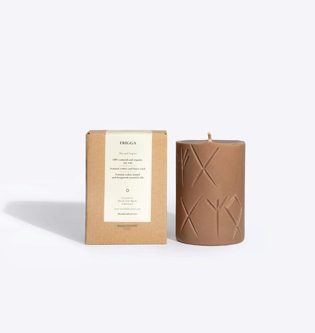 2. Rune candle FRIGGA with packaging, featuring soy wax and rune carvings, by Smells Like Spells
