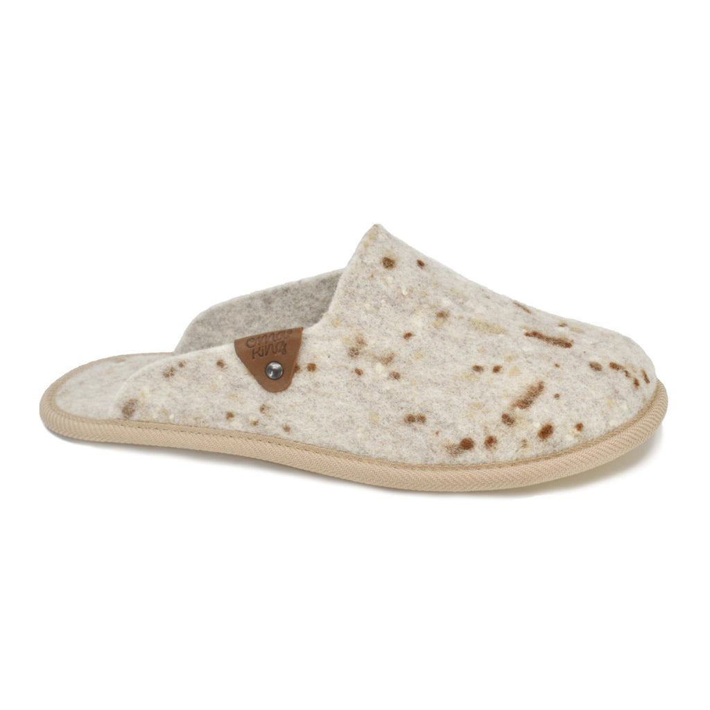 4. Side view of Omaking Pelsi beige felt slipper with dots, highlighting slip-on design