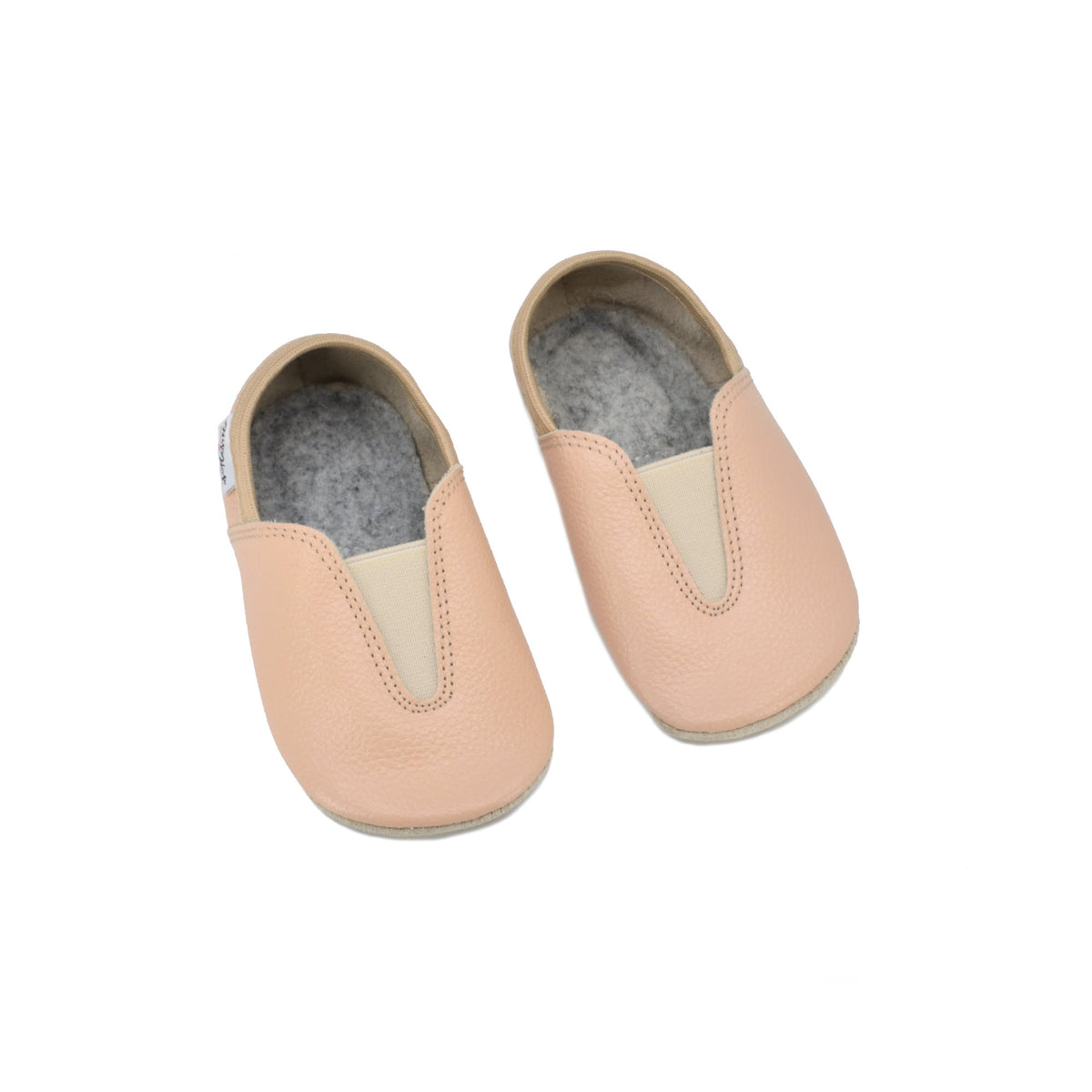 4. Top view of Hip-Hop Punsa Kids Barefoot Slippers in beige, highlighting roomy toe area