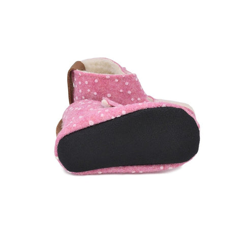 3. Bottom view of KAKU children's pink slippers with dots, highlighting non-marking microfiber sole