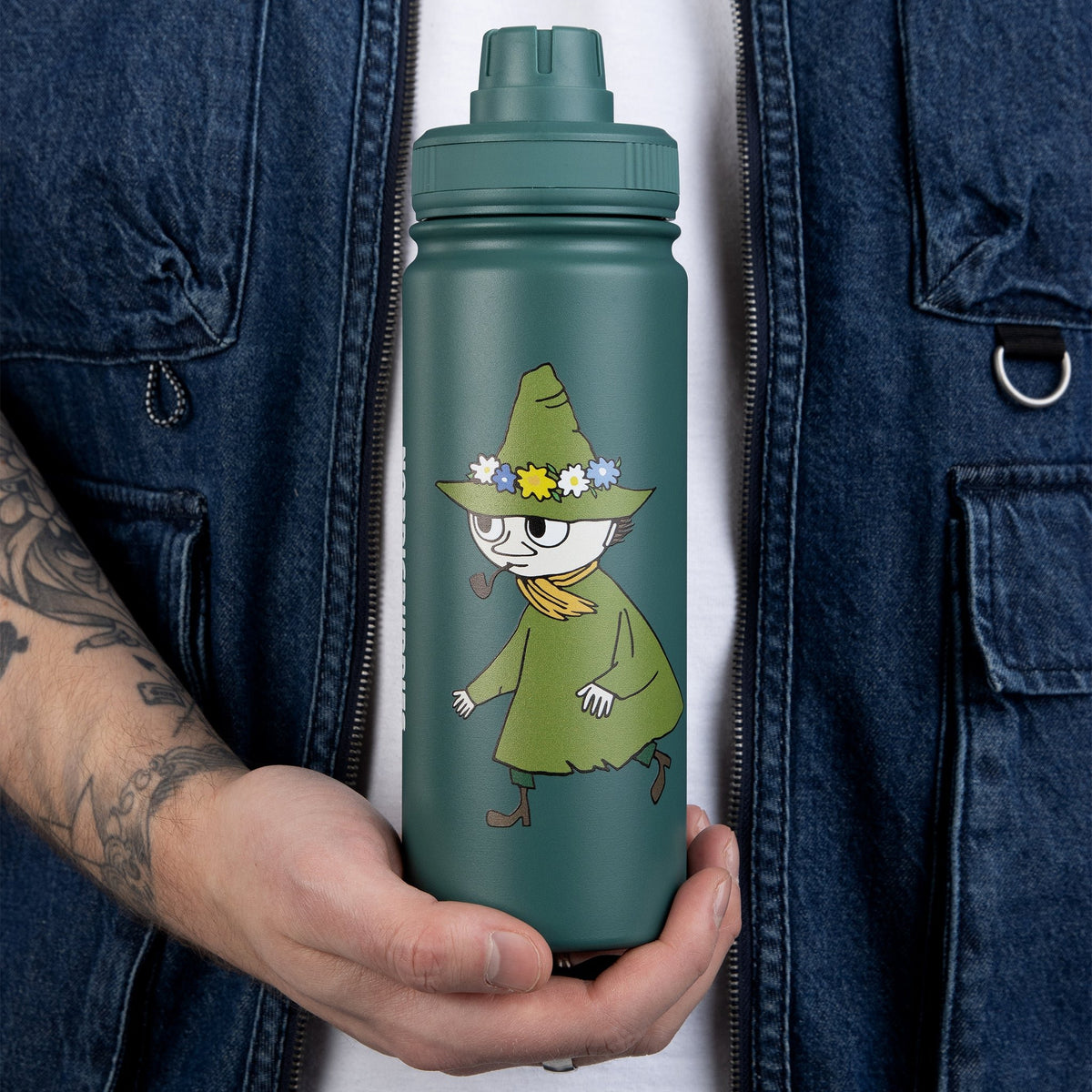 8. Snufkin Thermal Bottle held by person, highlighting size and design in lifestyle context