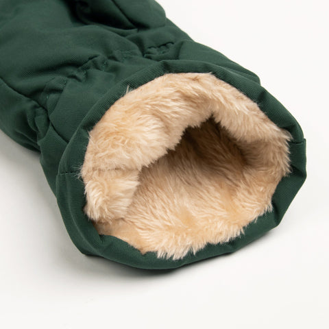 2. Close-up of green Stinky Puffer Mittens by Moomin, highlighting soft fleece lining