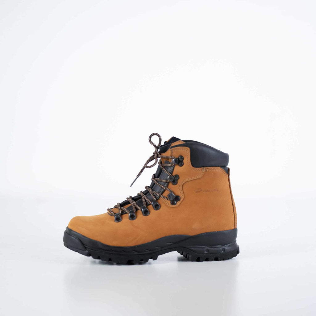 1. Samelin 5531 Sella Hiking Boots in waterproof nubuck leather, side view in studio setting