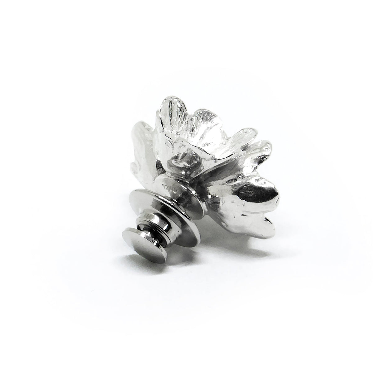 2. Side view of Agnes Veski Jewellery SPRING Hepatica lapel pin showing silver 925 material and clasp, studio shot