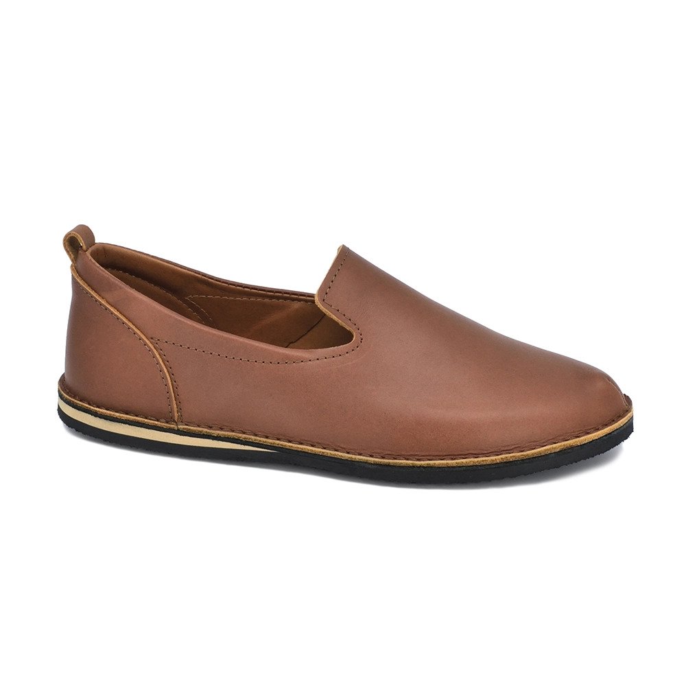 5. Studio side view of Omaking London classic brown shoes in TOKU style, highlighting leather upper and flexible outsole