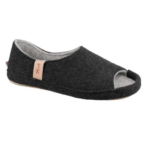 3. Single TOKU Bern Slipper in dark gray lambswool, studio shot showing open-toe and arch support