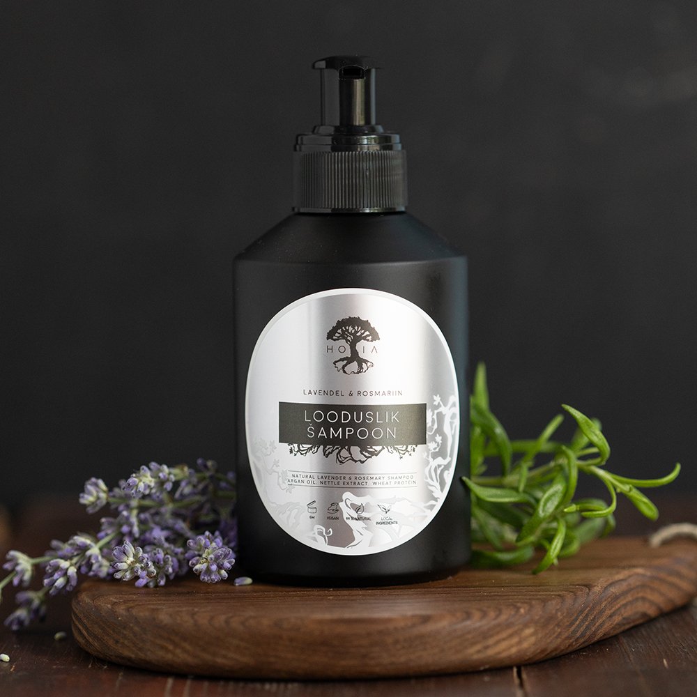 1. HOIA homespa Organic Shampoo Lavender & Rosemary, 200ml bottle with pump, displayed on wooden board with lavender and rosemary, natural ingredients highlighted
