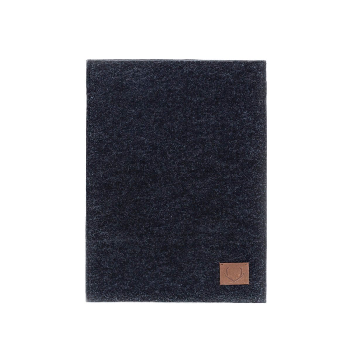 2. Studio image of Nordhale Bodem 15' black laptop sleeve made from recycled PET felt