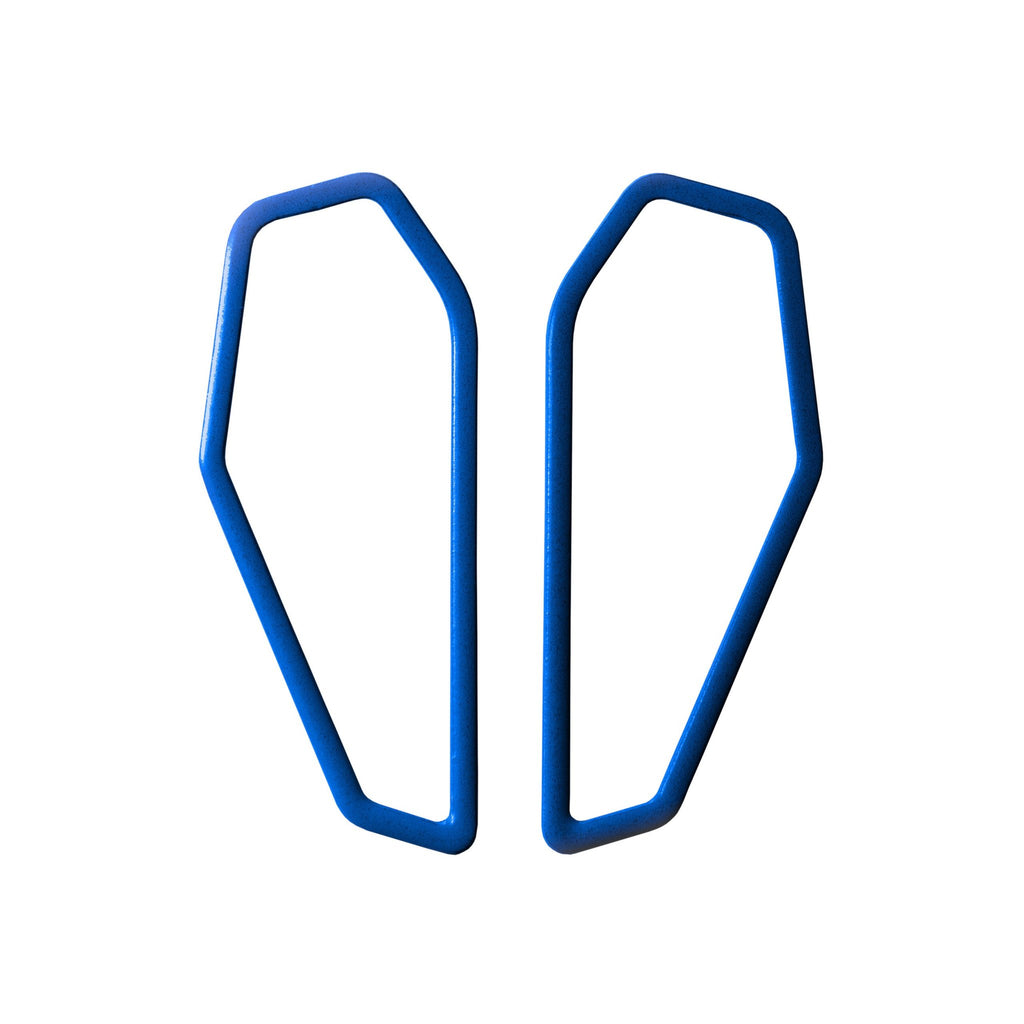 6. Lisa Kroeber Jewellery Color Frames Earrings in blue, studio image