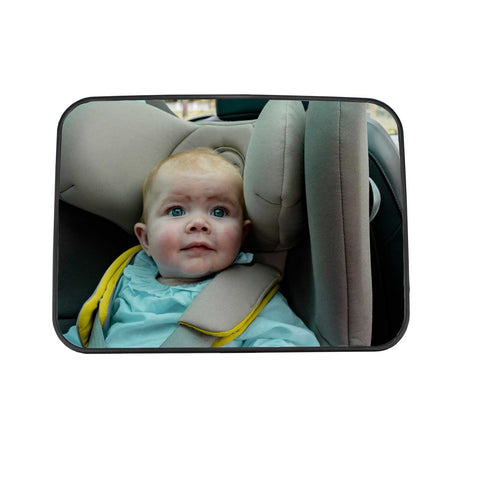 1. Baby in car seat reflected in Ezimoov EZI MIRROR CLASSIC, showing full view for monitoring from front seat