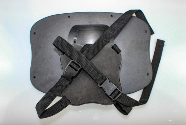 9. Flat lay of Ezimoov EZI MIRROR LED back showing cross straps and attachment points
