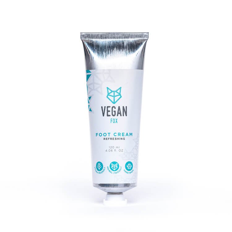 2. Studio image of Vegan Fox Refreshing Foot Gel in 120 ml tube, highlighting vegan and cruelty-free labels