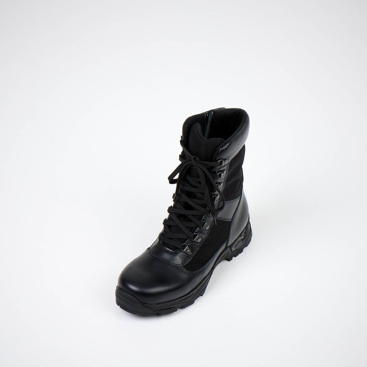 4. Top view of black Samelin 590 Desert Boots with Zipper, highlighting lace-up front and padded collar
