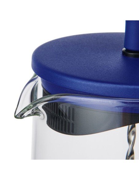 3. Close-up of blue lid and spout detail on La Cafetière Gyro teapot