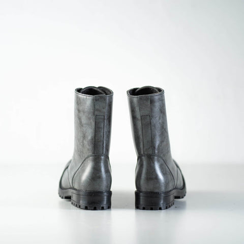 3. Back view of Samelin 511 Gray boots showing water-repellent leather and textile lining