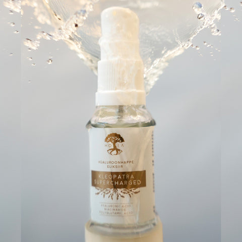 3. HOIA homespa Hyaluronic Acid Elixir Kleopatra SUPERCHARGED bottle with water splash effect